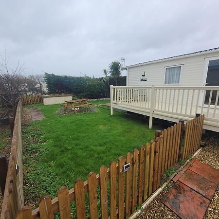 A22 Unity Beach Holiday Resort Unity Brean Sleeps 8 People 3 Bedrooms 1 Pet Stays Free Berrow Buitenkant foto
